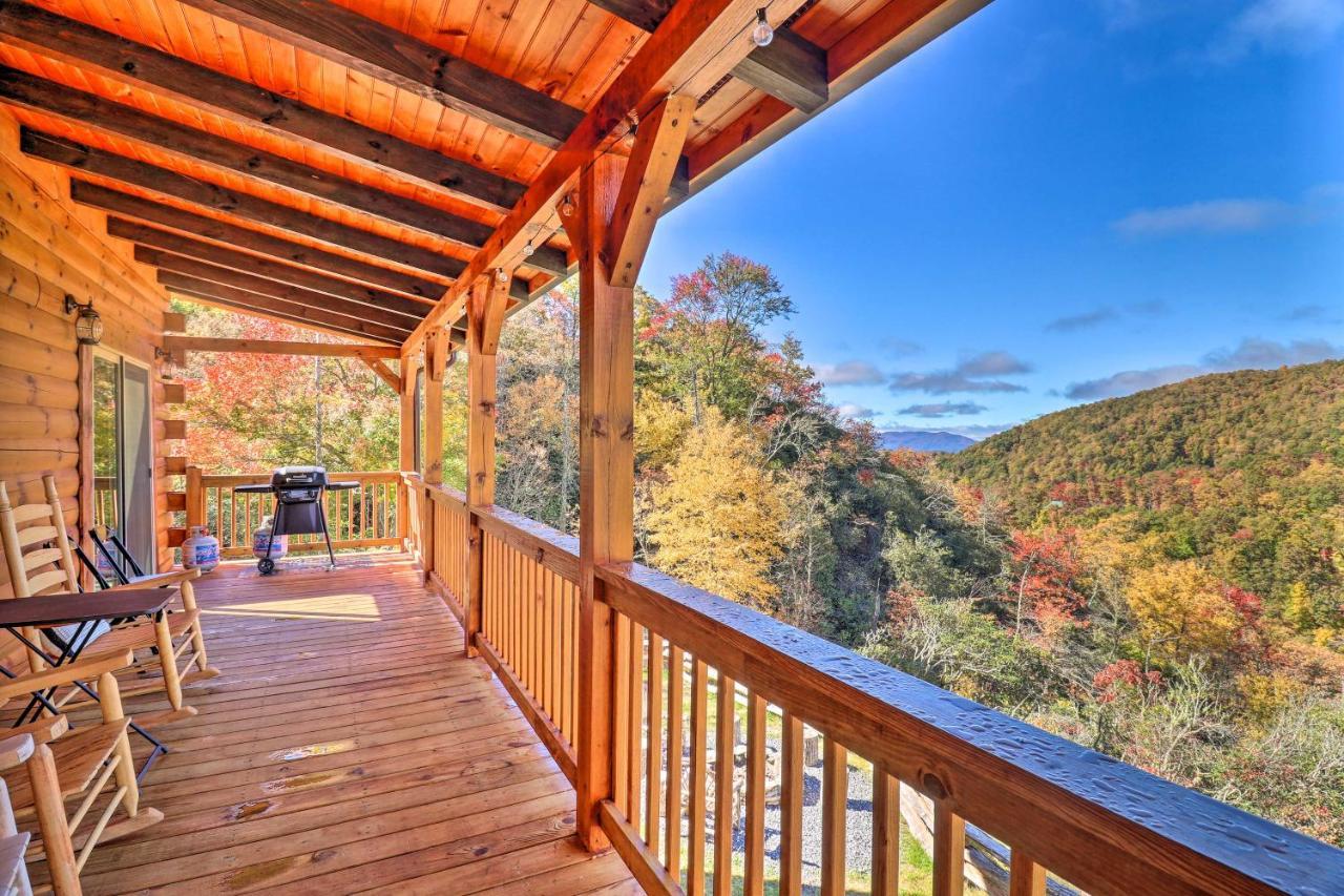 Hilltop Cabin On 5 Acres With Hot Tub And Waterfall! Bryson City Exteriör bild