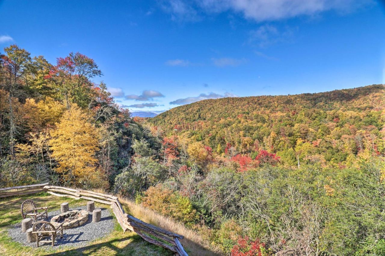 Hilltop Cabin On 5 Acres With Hot Tub And Waterfall! Bryson City Exteriör bild